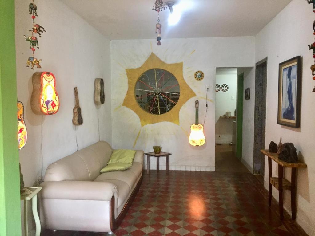 Hostel Gira Arte