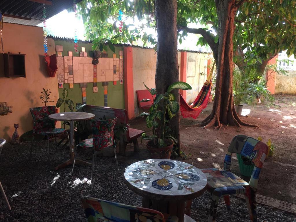 Hostel Gira Arte *