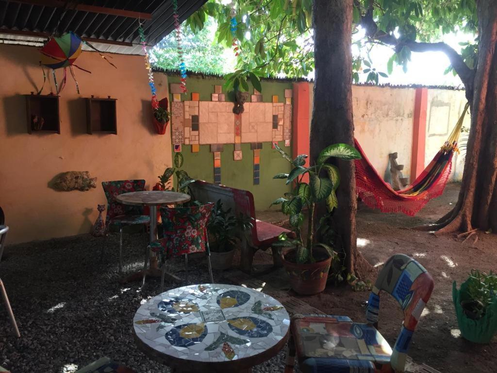 Hostel Gira Arte *